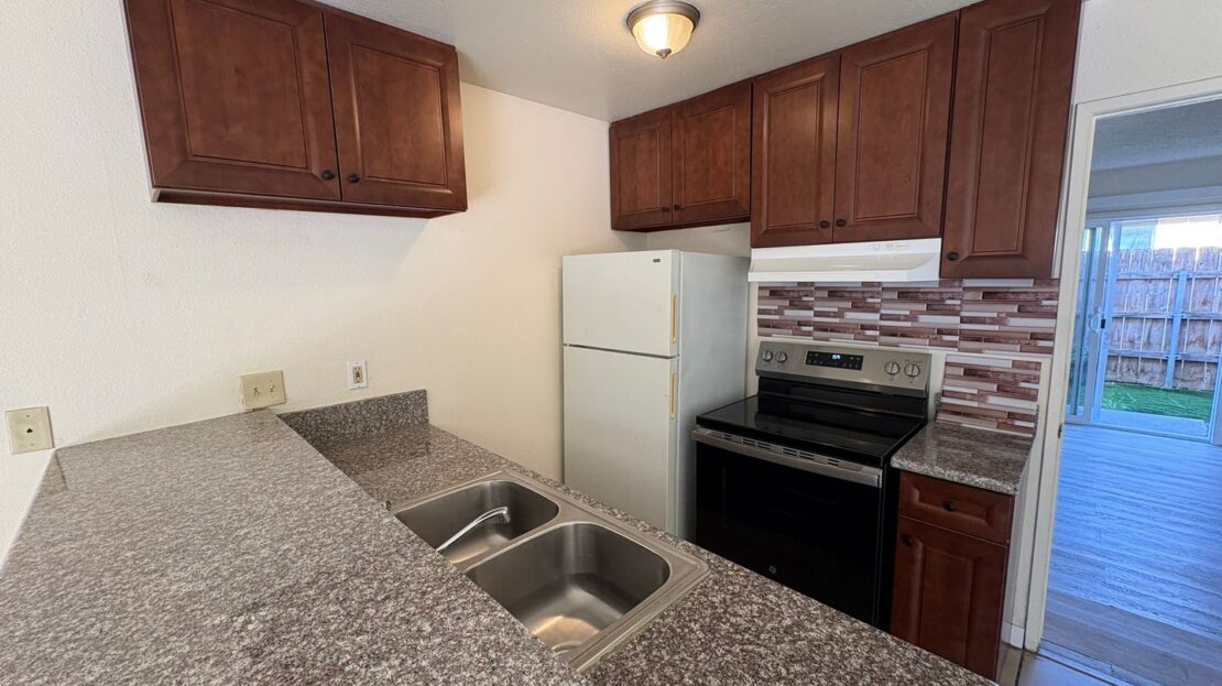 3404 Helix St - Spring Valley - California - 1 bed, 1 bath rental property