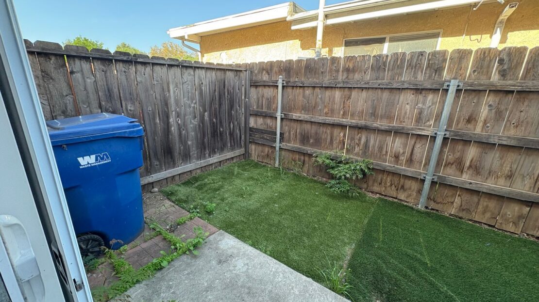 3404 Helix St - Spring Valley - California - 1 bed, 1 bath rental property