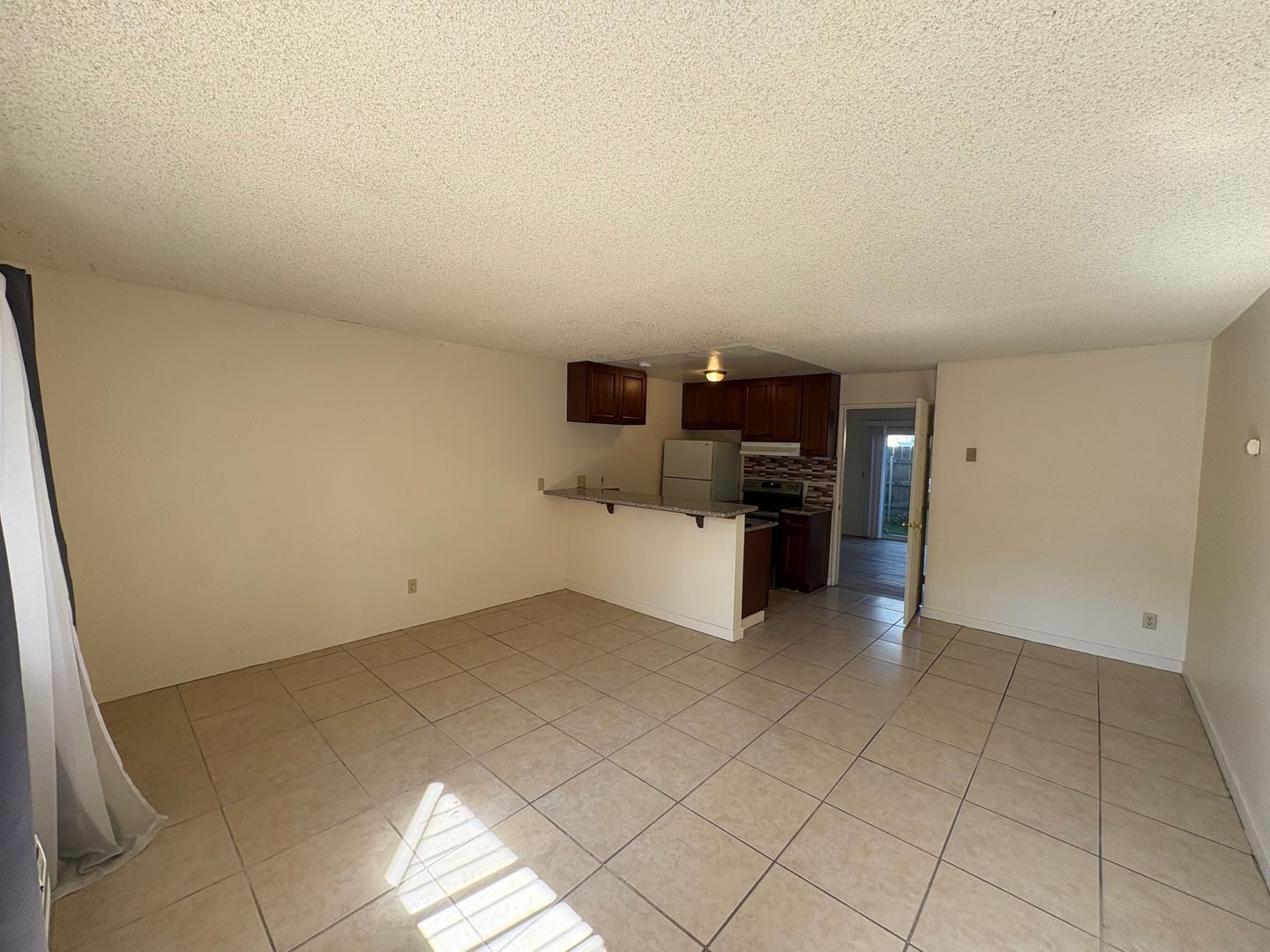 3404 Helix St - Spring Valley - California - 1 bed, 1 bath rental property