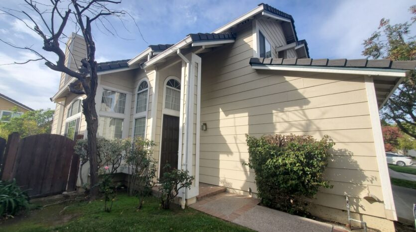 34189 Donahue Terr - Fremont - California - 4 bed, 2.5 bath rental property