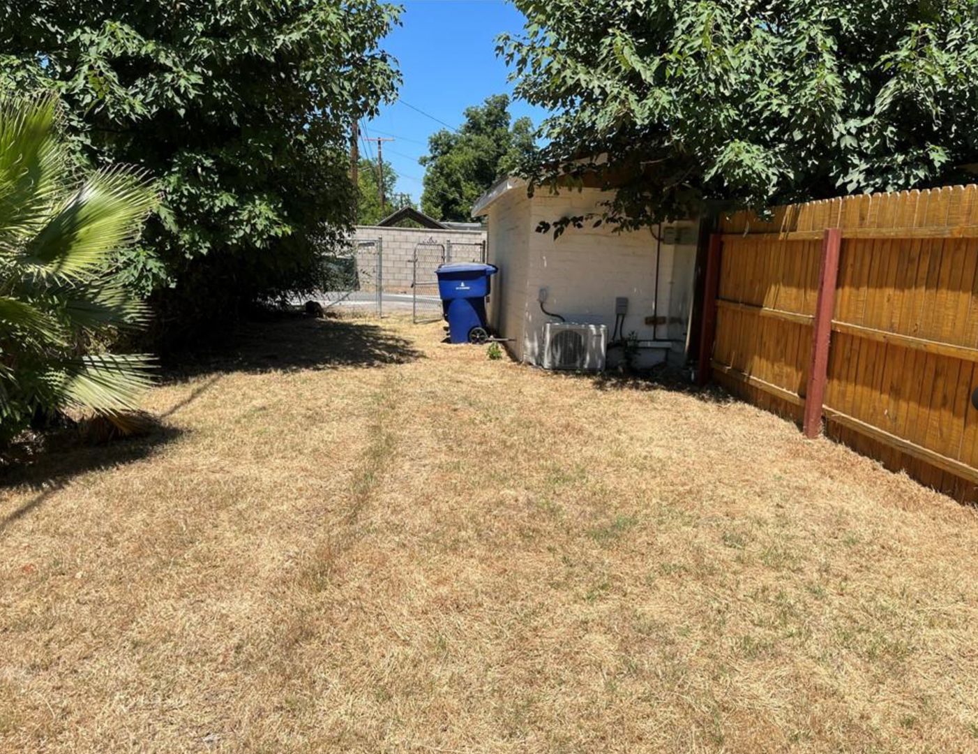 3448 Russel Street - Riverside - California - 1 bed, 1 bath rental property