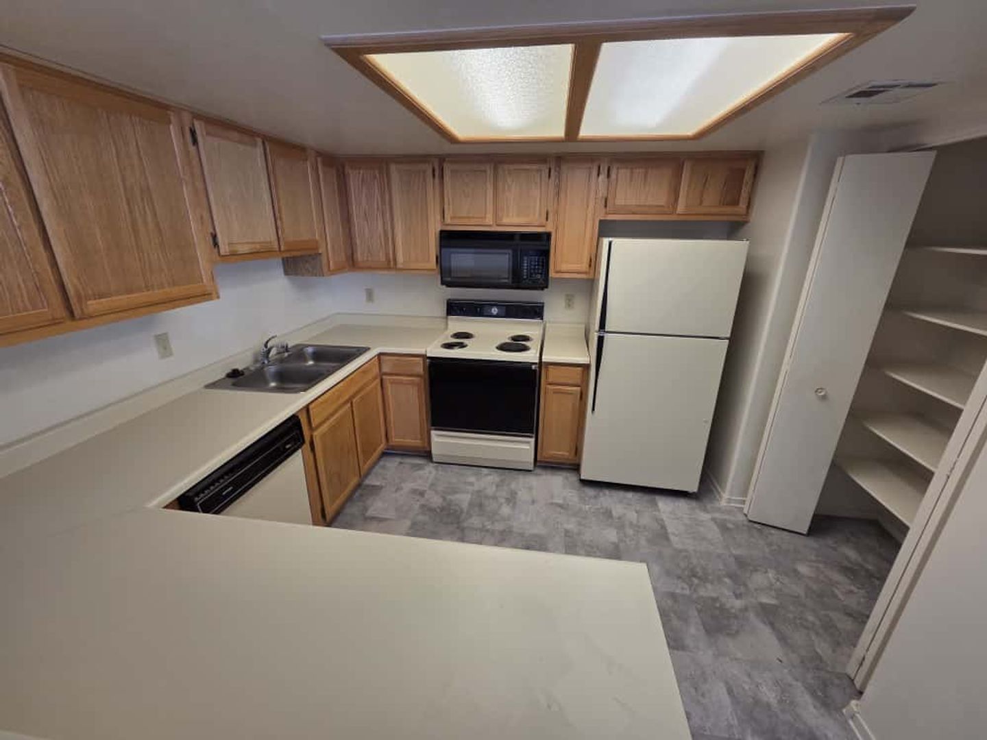 3455 Erva St - Las Vegas - Nevada - 2 bed, 2 bath rental property