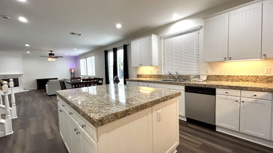 35291 Trevino Trl - Beaumont - California - 5 bed, 2.5 bath rental property