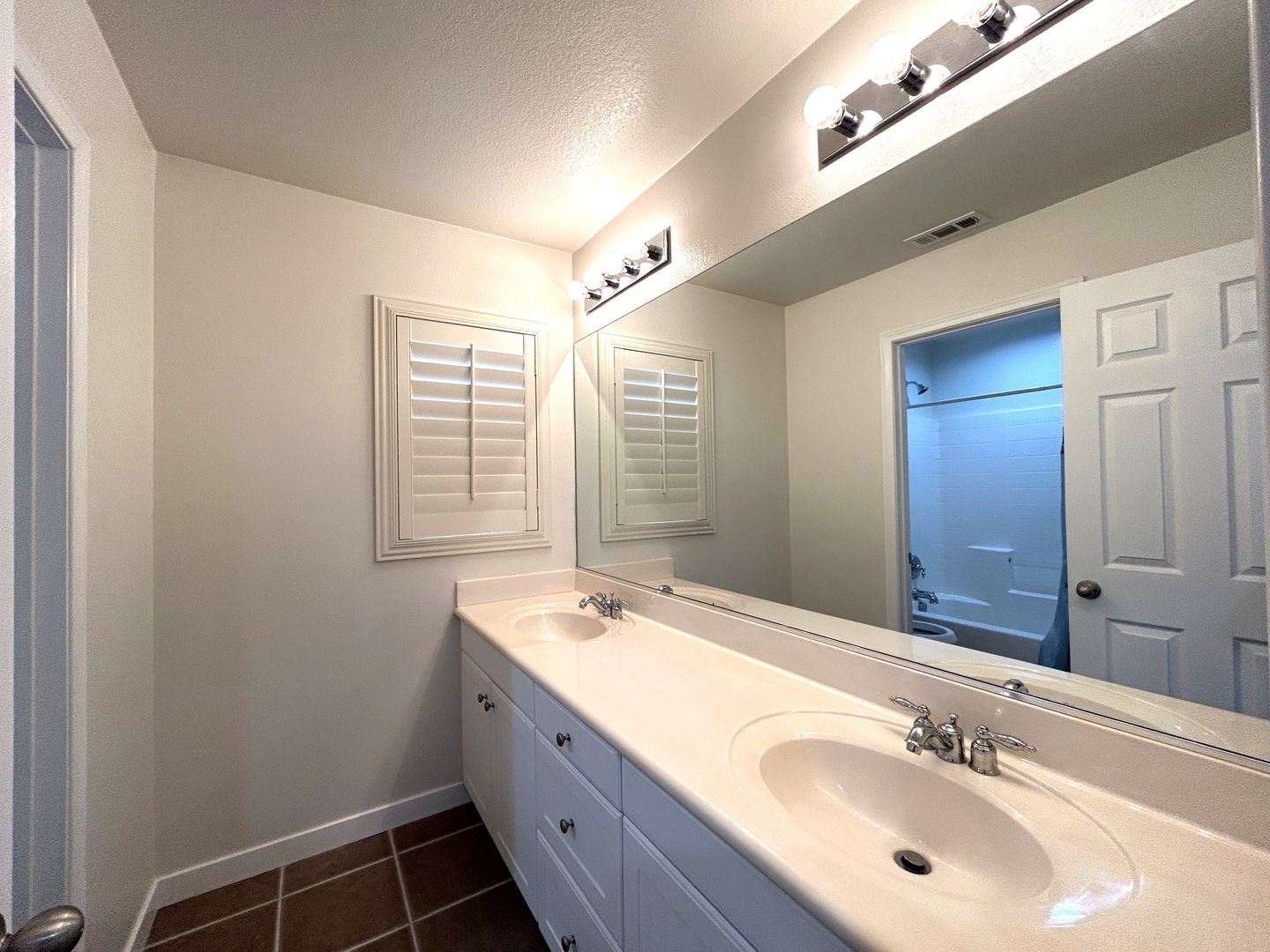 35291 Trevino Trl - Beaumont - California - 5 bed, 2.5 bath rental property