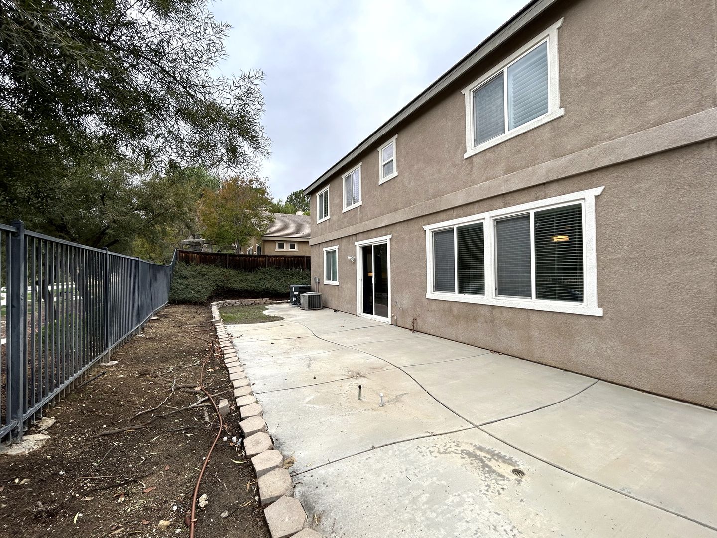 35291 Trevino Trl - Beaumont - California - 5 bed, 2.5 bath rental property