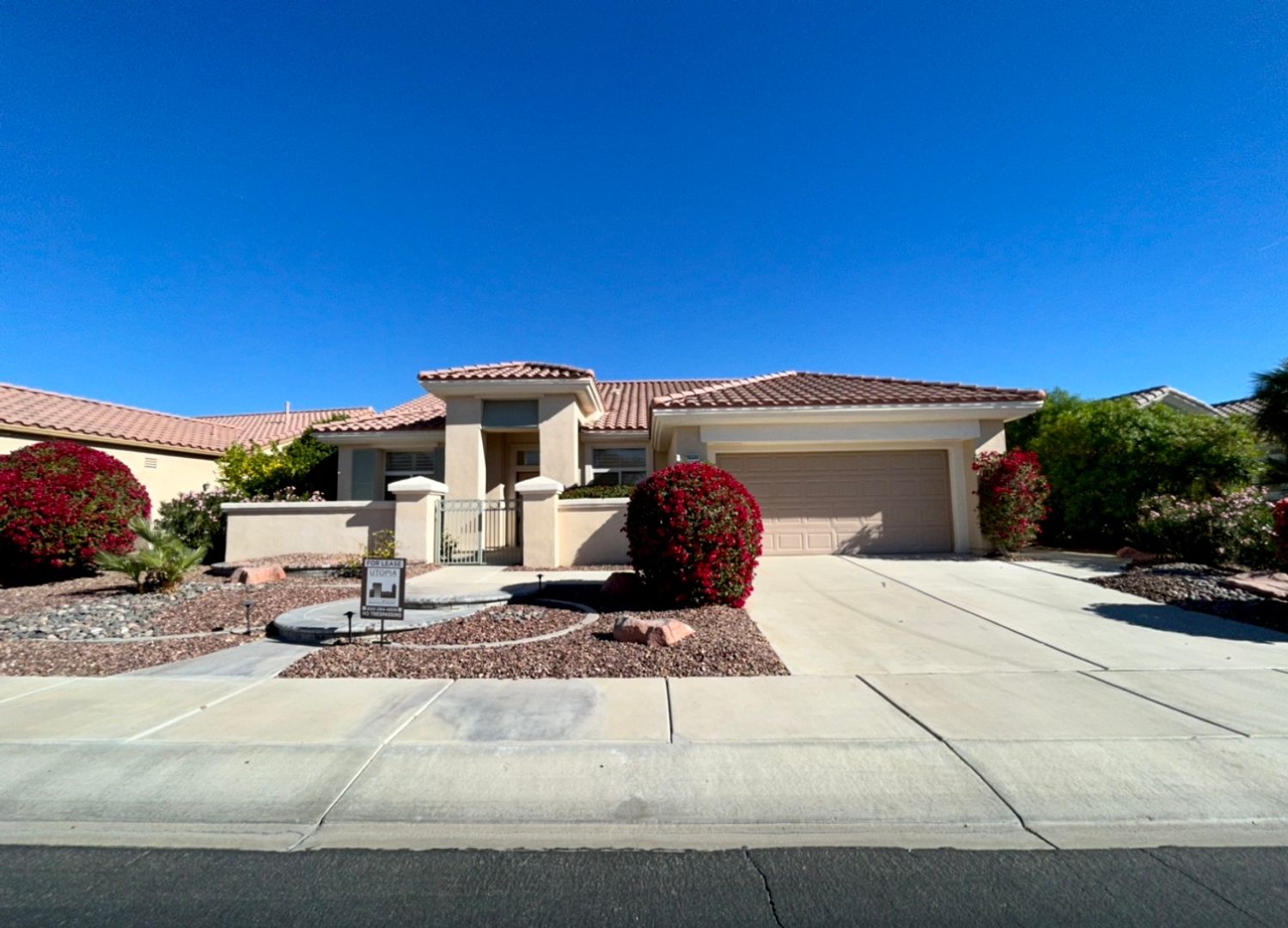 36440 Blue Palm Drive  - Palm Desert - California - 2 bed, 2 bath rental property