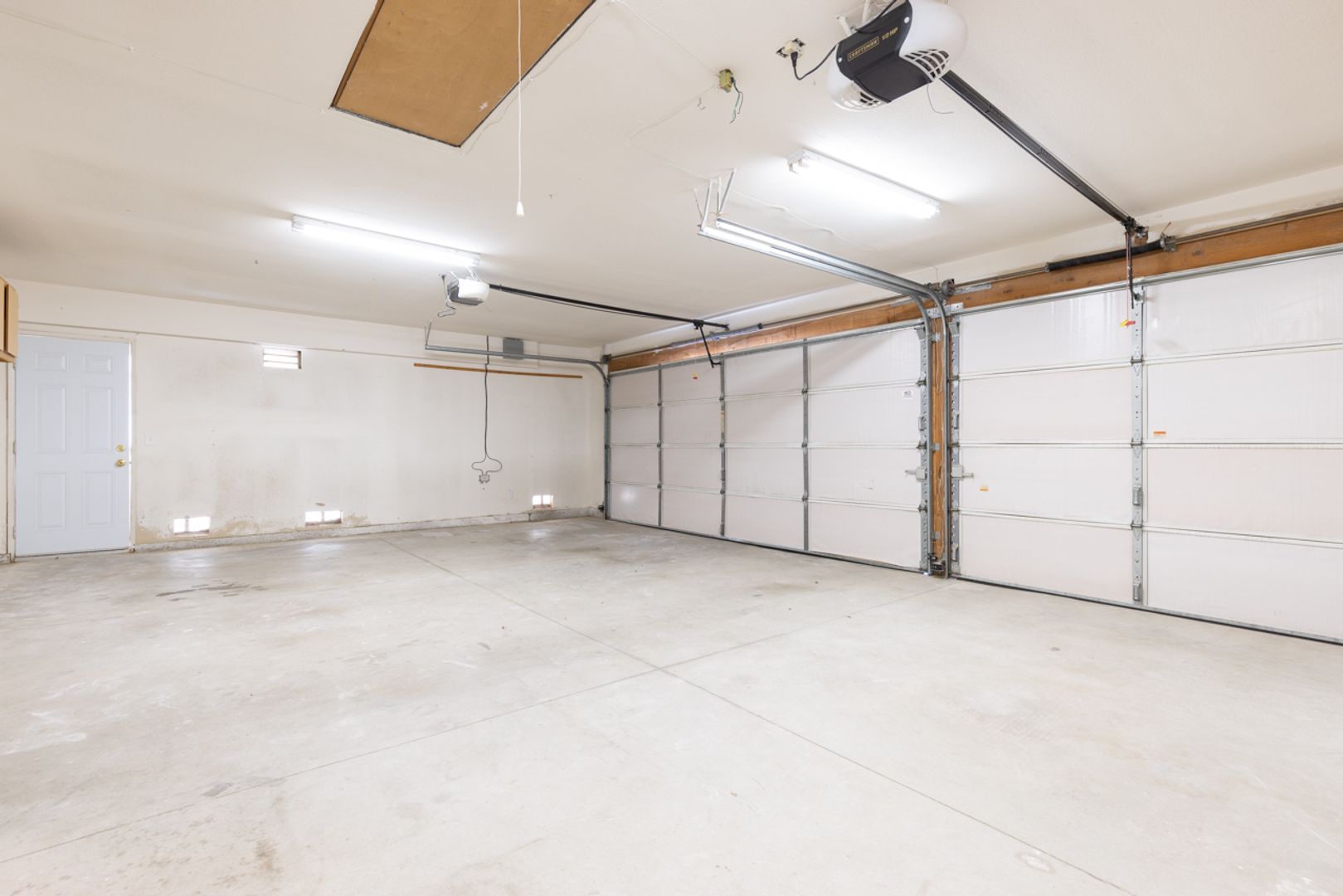 3716 Agave Circle - Lancaster - California - 4 bed, 2 bath rental property