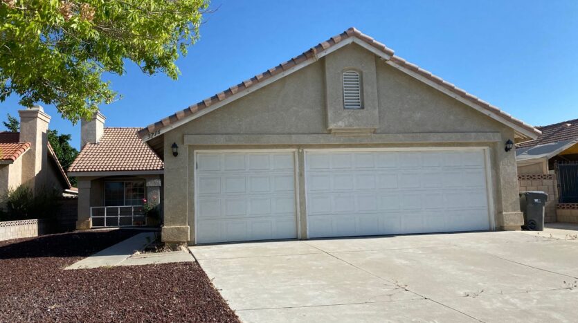 3716 Agave Circle - Lancaster - California - 4 bed, 2 bath rental property