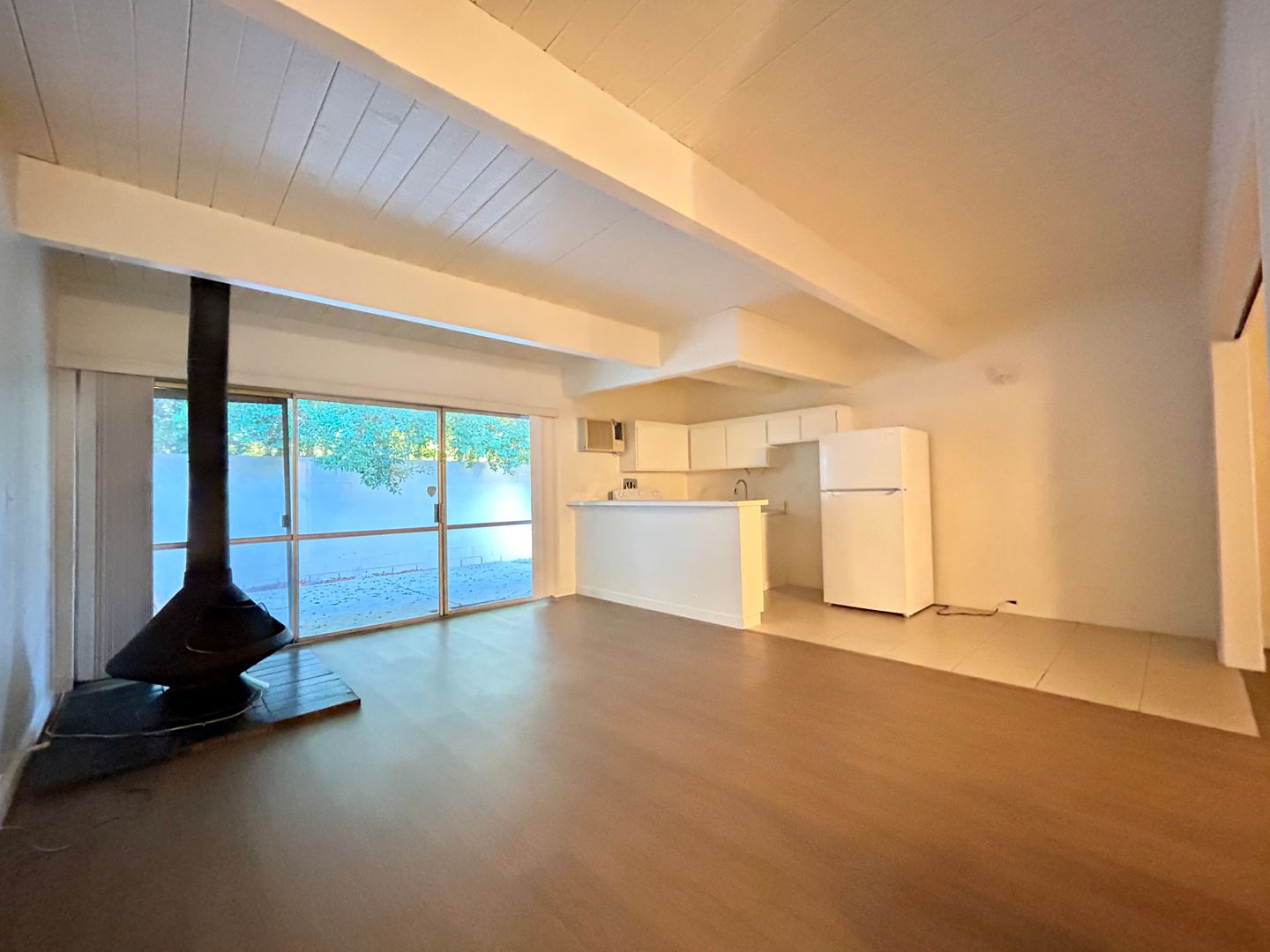 3737 East Calle De Carlos  - Unit 5  - Palm Springs - California - 1 bed, 1 bath rental property