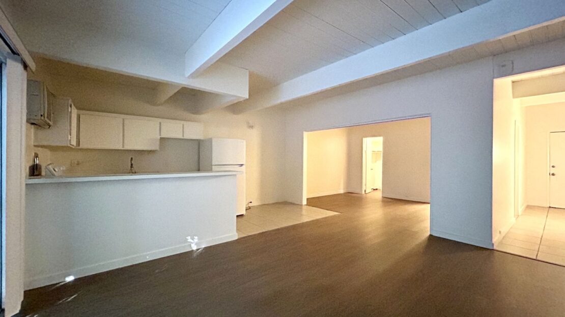 3737 East Calle De Carlos  - Unit 5  - Palm Springs - California - 1 bed, 1 bath rental property