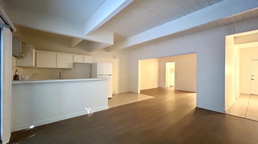 3737 East Calle De Carlos  - Unit 5  - Palm Springs - California - 1 bed, 1 bath rental property