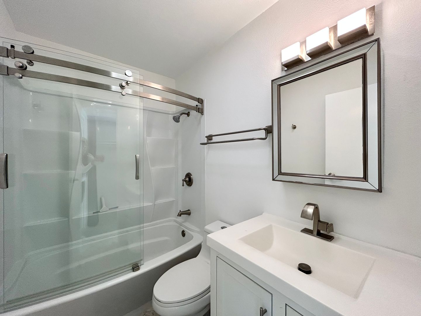 3777 E Calle De Carlos - Unit 04 - Palm Springs - California - 1 bed, 1 bath rental property