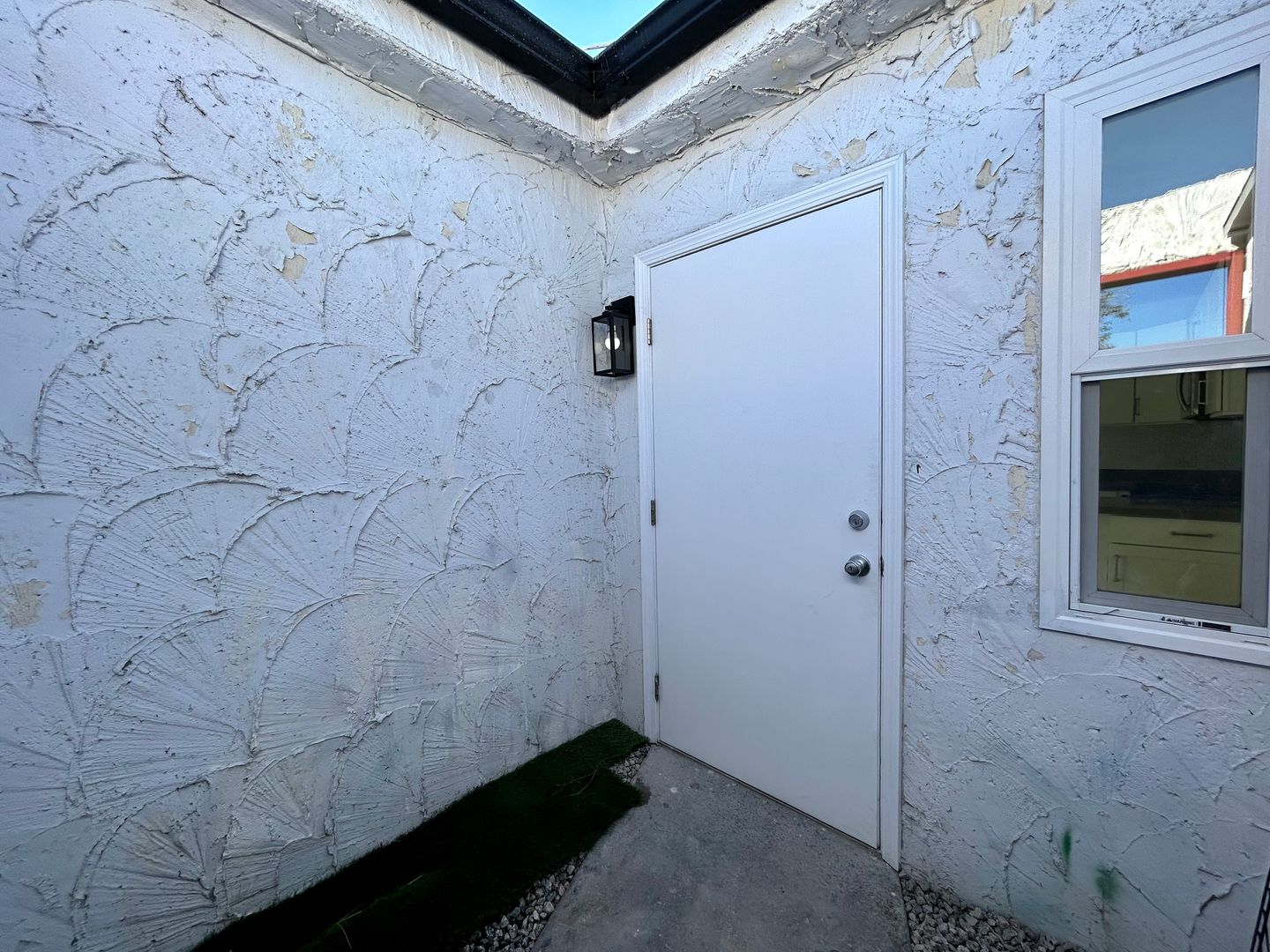 3777 E Calle De Carlos - Unit 04 - Palm Springs - California - 1 bed, 1 bath rental property