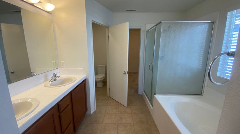 38266 Mendocino Way - Palmdale - California - 4 bed, 2.5 bath rental property