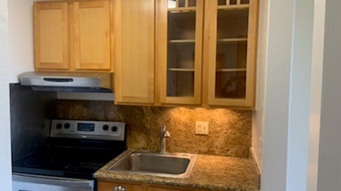 4 Captain Drive #210 - Emeryville - California - 1 bath rental property