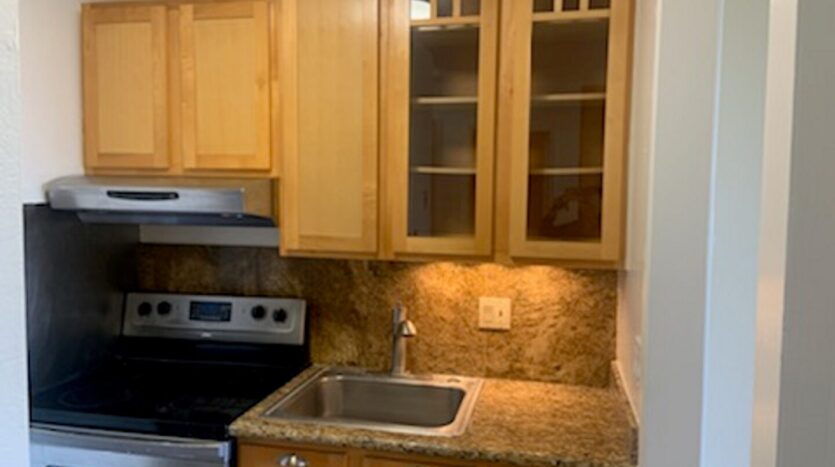 4 Captain Drive #210 - Emeryville - California - 1 bath rental property