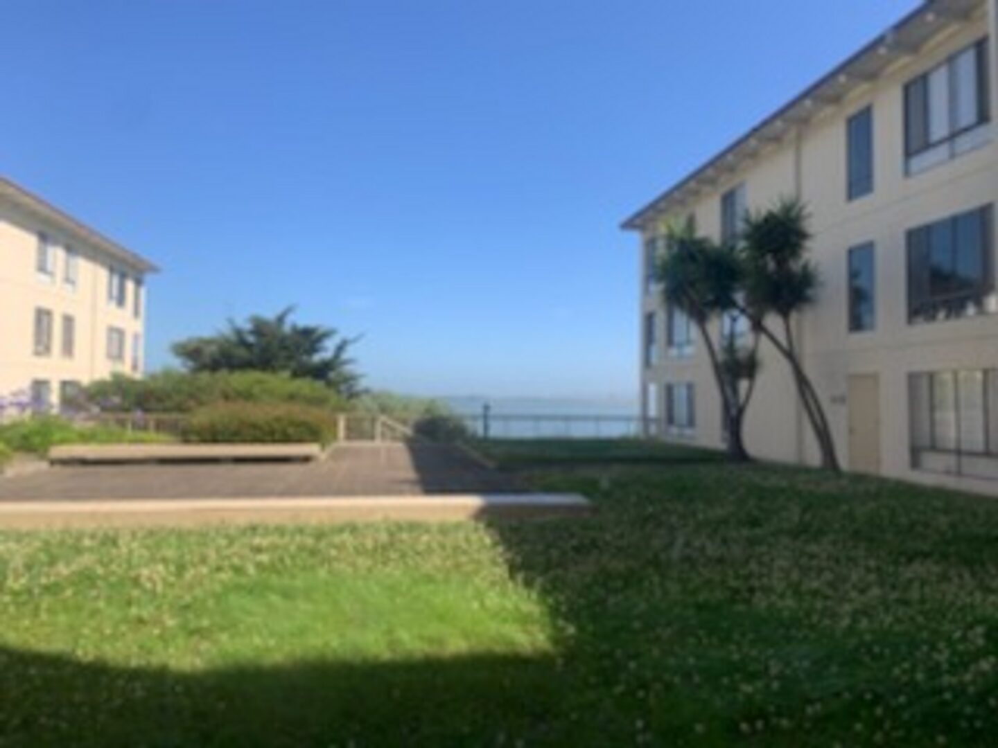 4 Captain Drive #210 - Emeryville - California - 1 bath rental property