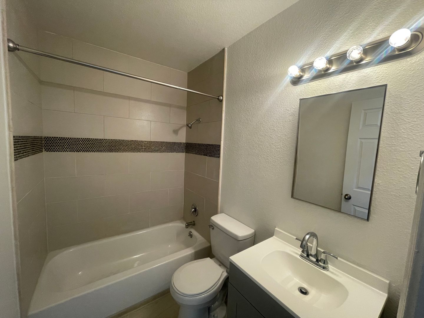 400-414 Highland Ave - Reno - Nevada - 2 bed, 1 bath rental property