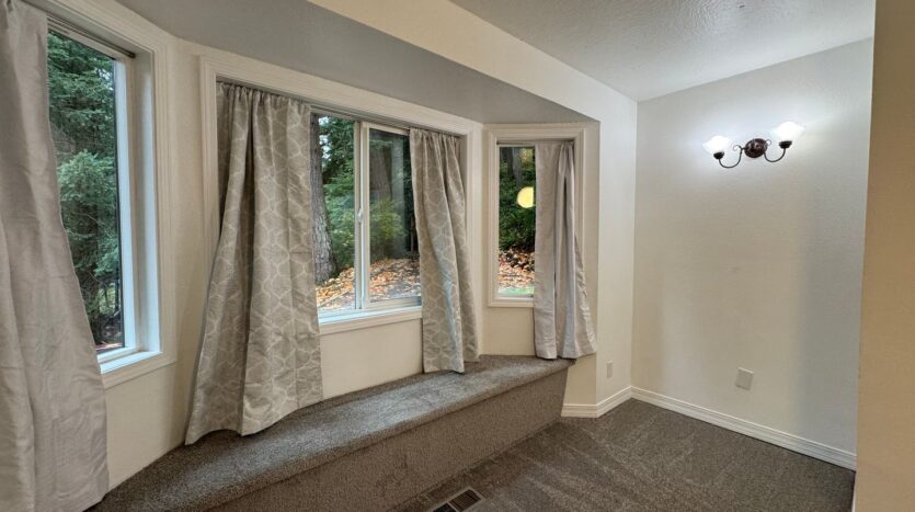 400 Sudden Valley Dr - Bellingham - Washington - 3 bed, 2.5 bath rental property