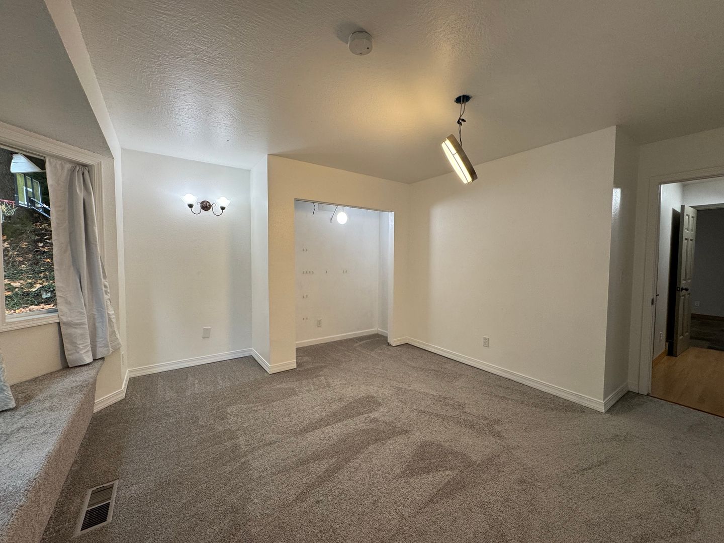 400 Sudden Valley Dr - Bellingham - Washington - 3 bed, 2.5 bath rental property