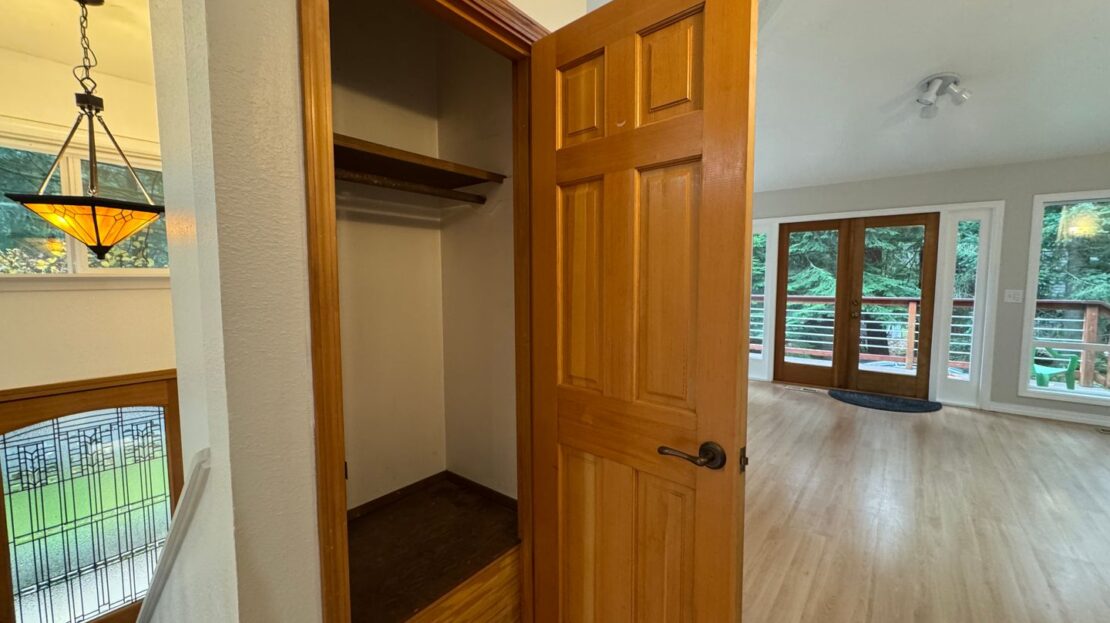 400 Sudden Valley Dr - Bellingham - Washington - 3 bed, 2.5 bath rental property