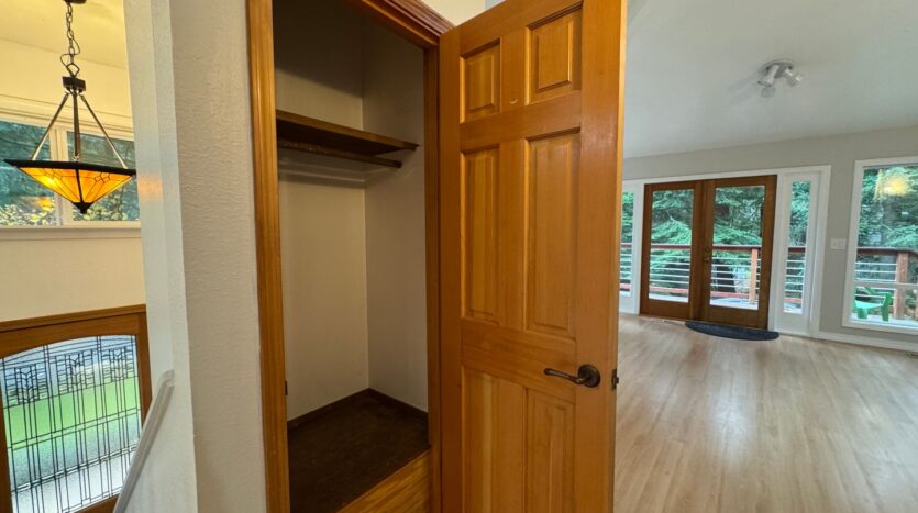 400 Sudden Valley Dr - Bellingham - Washington - 3 bed, 2.5 bath rental property