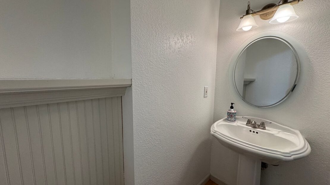 400 Sudden Valley Dr - Bellingham - Washington - 3 bed, 2.5 bath rental property