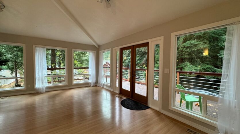 400 Sudden Valley Dr - Bellingham - Washington - 3 bed, 2.5 bath rental property
