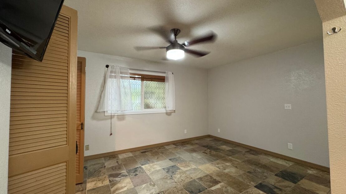 400 Sudden Valley Dr - Bellingham - Washington - 3 bed, 2.5 bath rental property