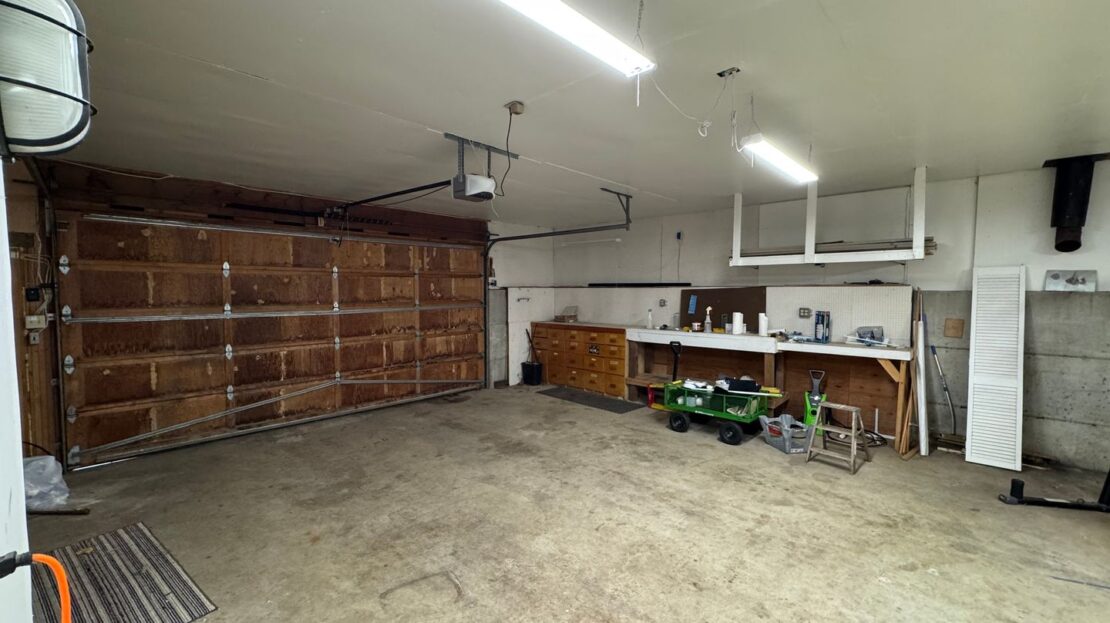 400 Sudden Valley Dr - Bellingham - Washington - 3 bed, 2.5 bath rental property