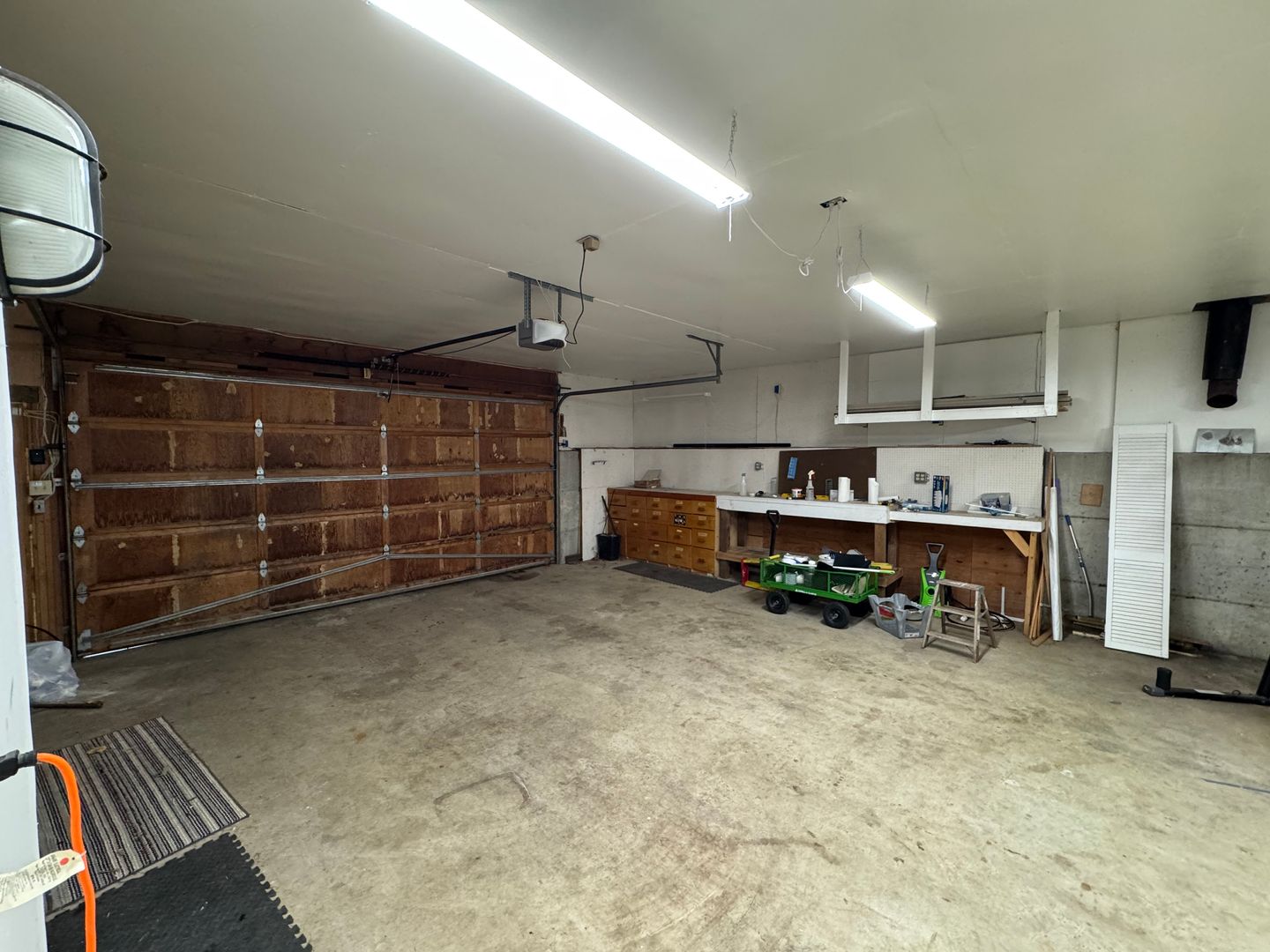 400 Sudden Valley Dr - Bellingham - Washington - 3 bed, 2.5 bath rental property