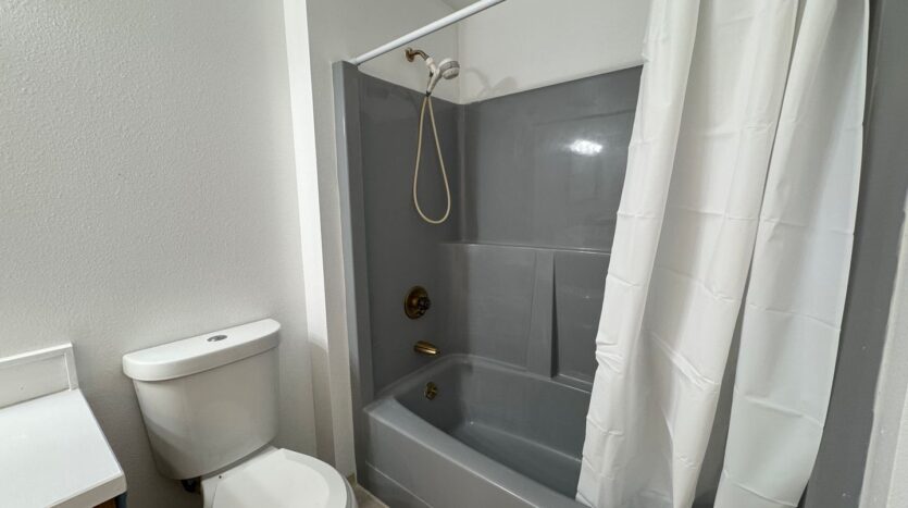 400 Sudden Valley Dr - Bellingham - Washington - 3 bed, 2.5 bath rental property