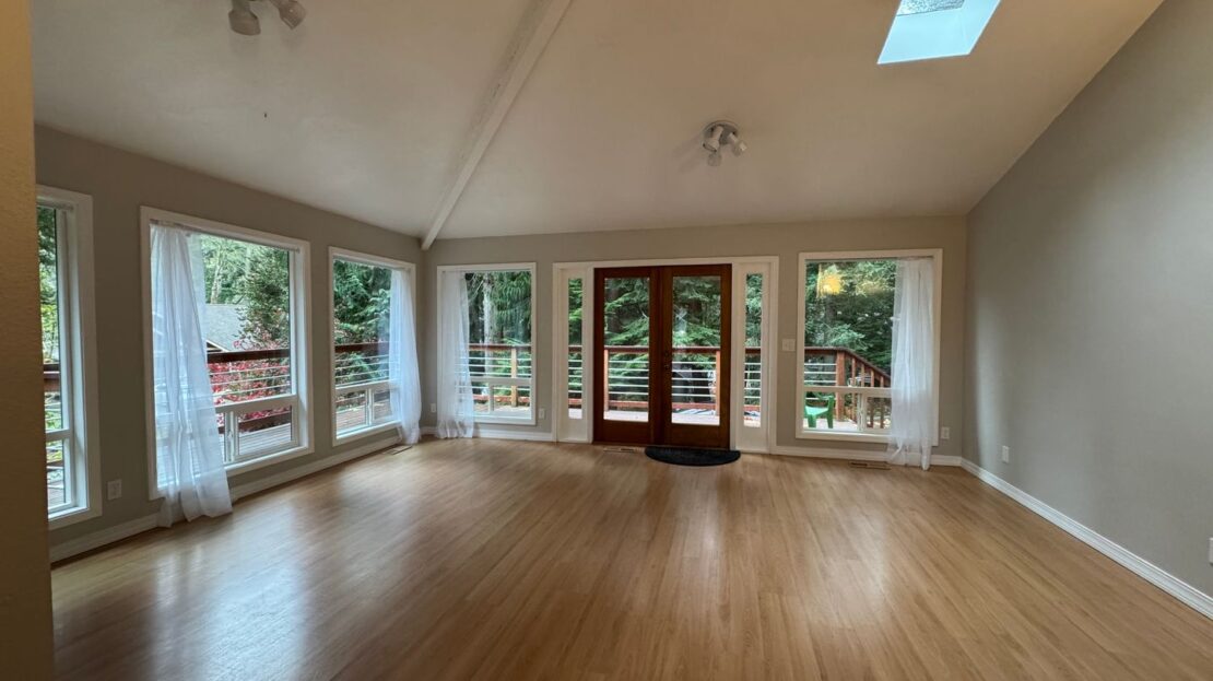 400 Sudden Valley Dr - Bellingham - Washington - 3 bed, 2.5 bath rental property