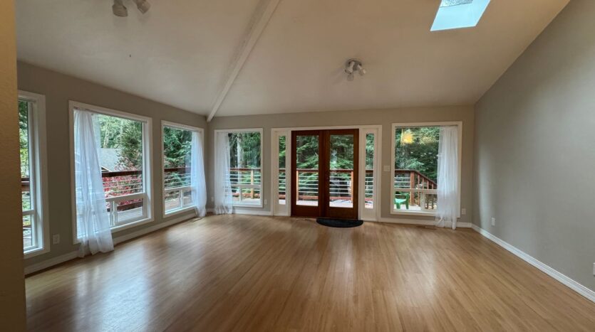 400 Sudden Valley Dr - Bellingham - Washington - 3 bed, 2.5 bath rental property