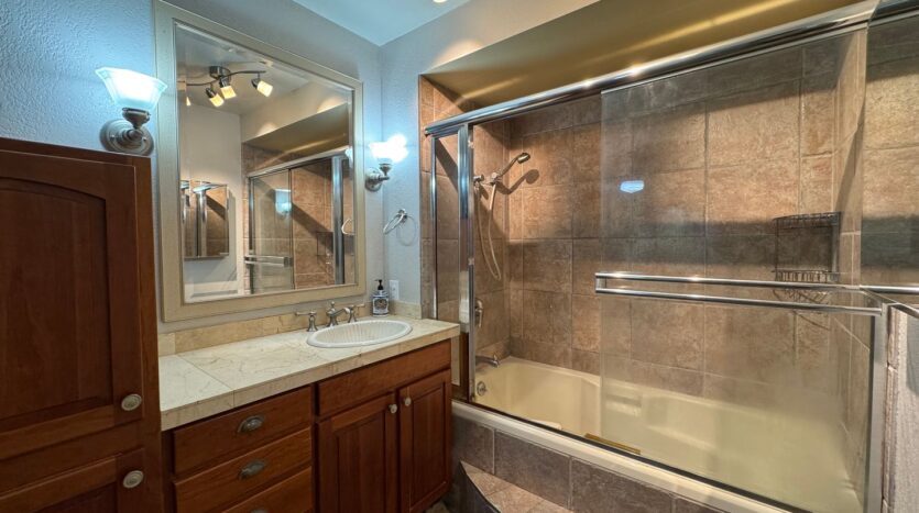 400 Sudden Valley Dr - Bellingham - Washington - 3 bed, 2.5 bath rental property