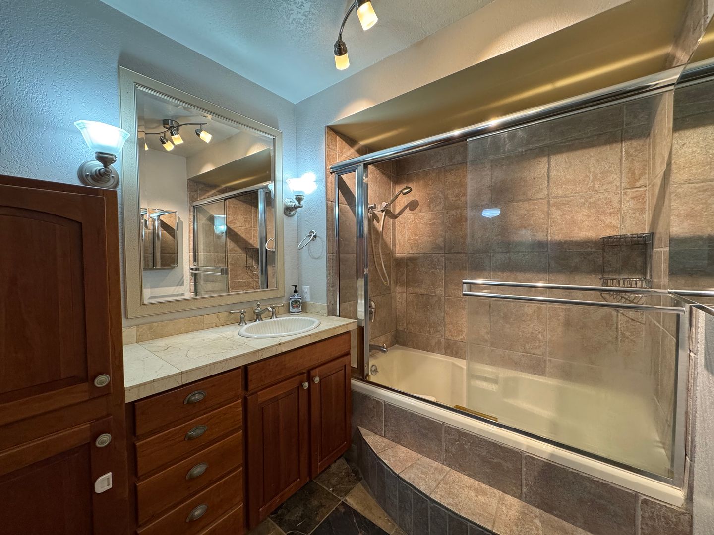 400 Sudden Valley Dr - Bellingham - Washington - 3 bed, 2.5 bath rental property