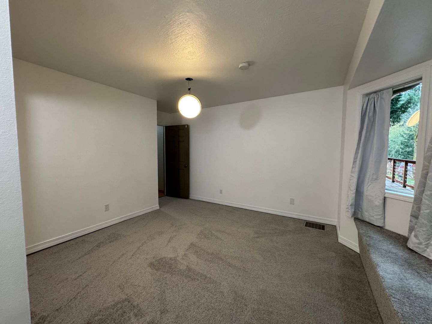 400 Sudden Valley Dr - Bellingham - Washington - 3 bed, 2.5 bath rental property