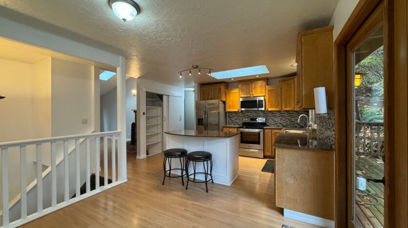 400 Sudden Valley Dr - Bellingham - Washington - 3 bed, 2.5 bath rental property