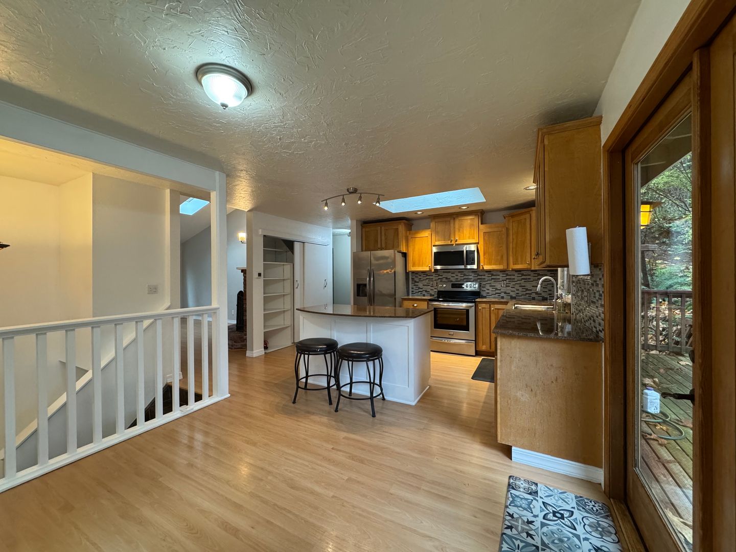 400 Sudden Valley Dr - Bellingham - Washington - 3 bed, 2.5 bath rental property