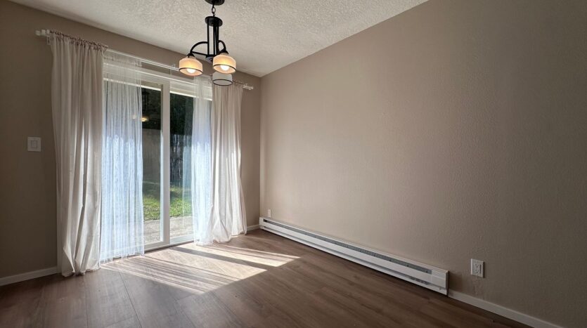 40000 McCormick Dr   - Sandy - Oregon - 2 bed, 1 bath rental property