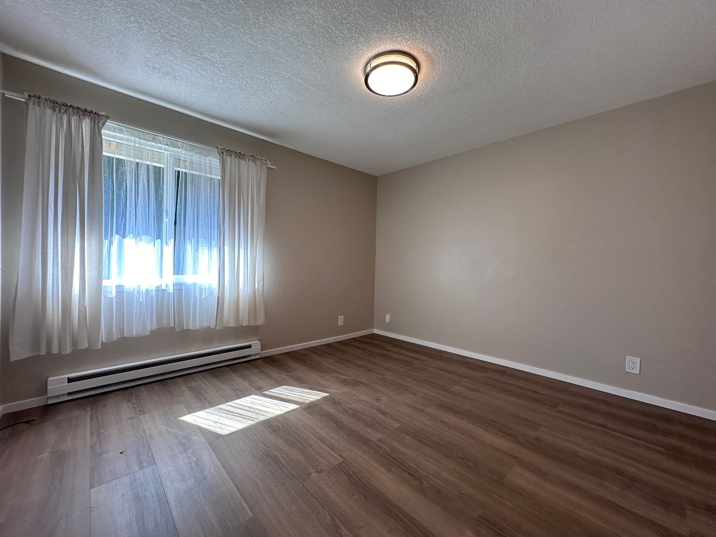 40000 McCormick Dr   - Sandy - Oregon - 2 bed, 1 bath rental property