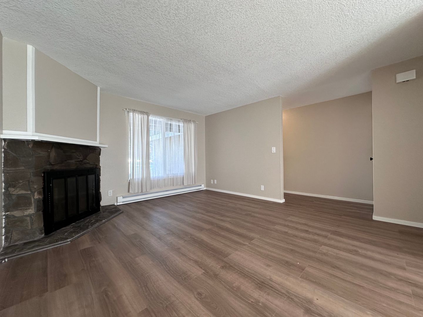 40000 McCormick Dr   - Sandy - Oregon - 2 bed, 1 bath rental property