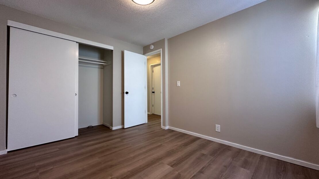 40000 McCormick Dr   - Sandy - Oregon - 2 bed, 1 bath rental property