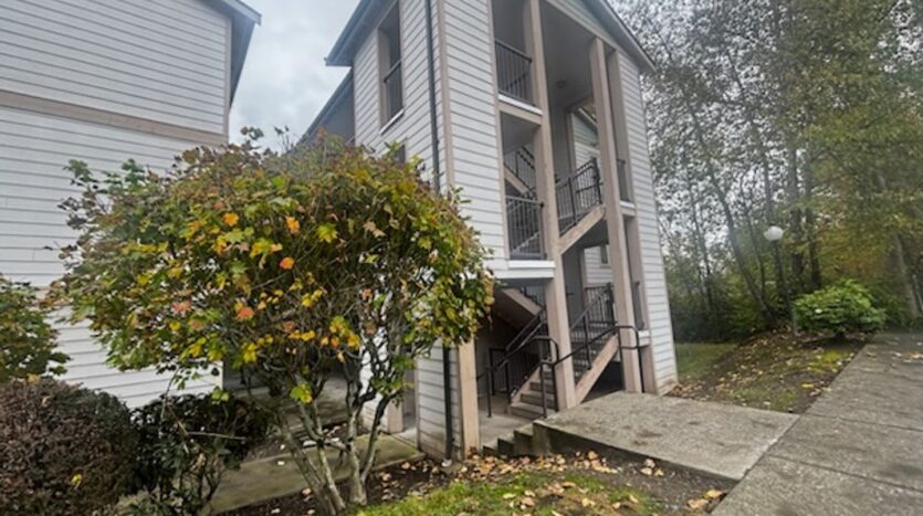 4018 Northwest Avenue - Bellingham - Washington - 2 bed, 2 bath rental property