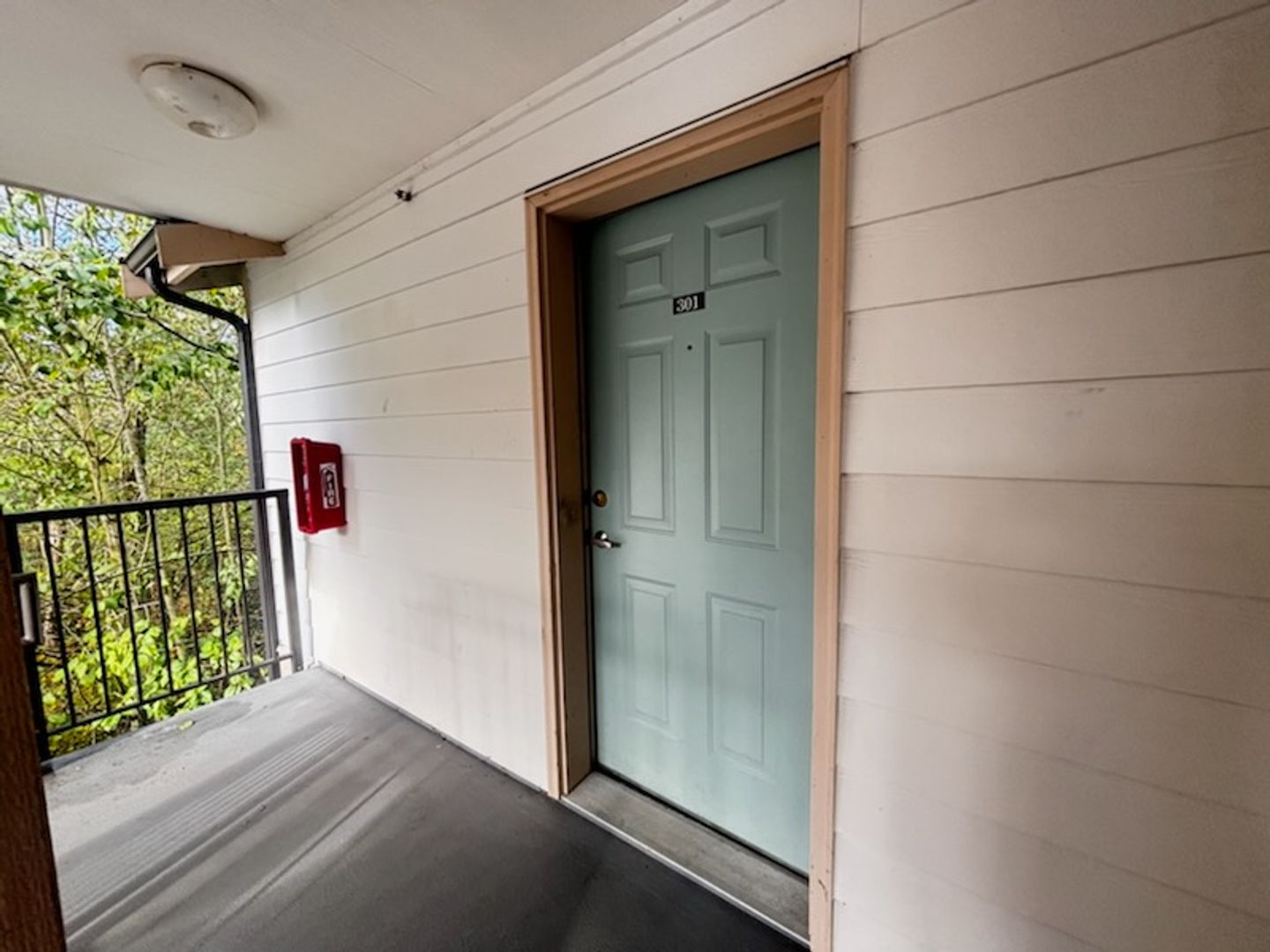 4018 Northwest Avenue - Bellingham - Washington - 1 bed, 1 bath rental property