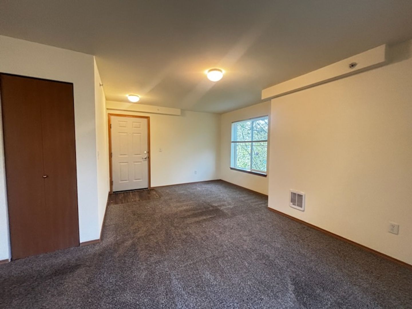 4018 Northwest Avenue - Bellingham - Washington - 1 bed, 1 bath rental property
