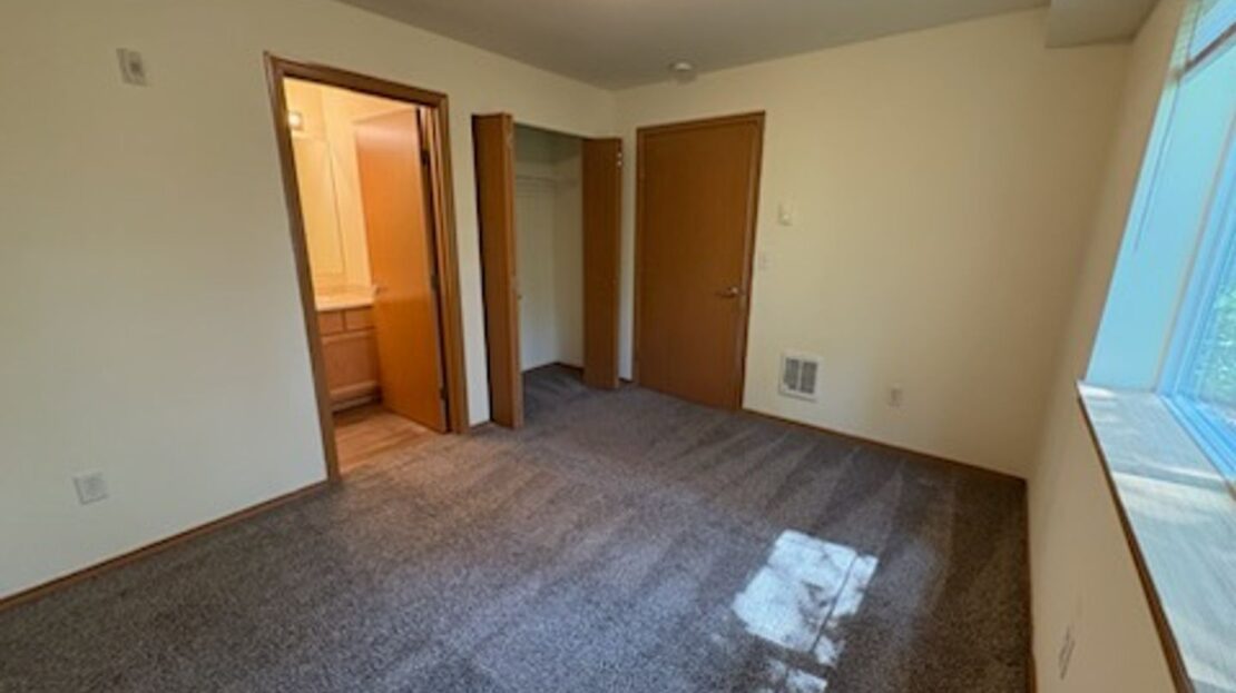 4018 Northwest Avenue - Bellingham - Washington - 2 bed, 2 bath rental property