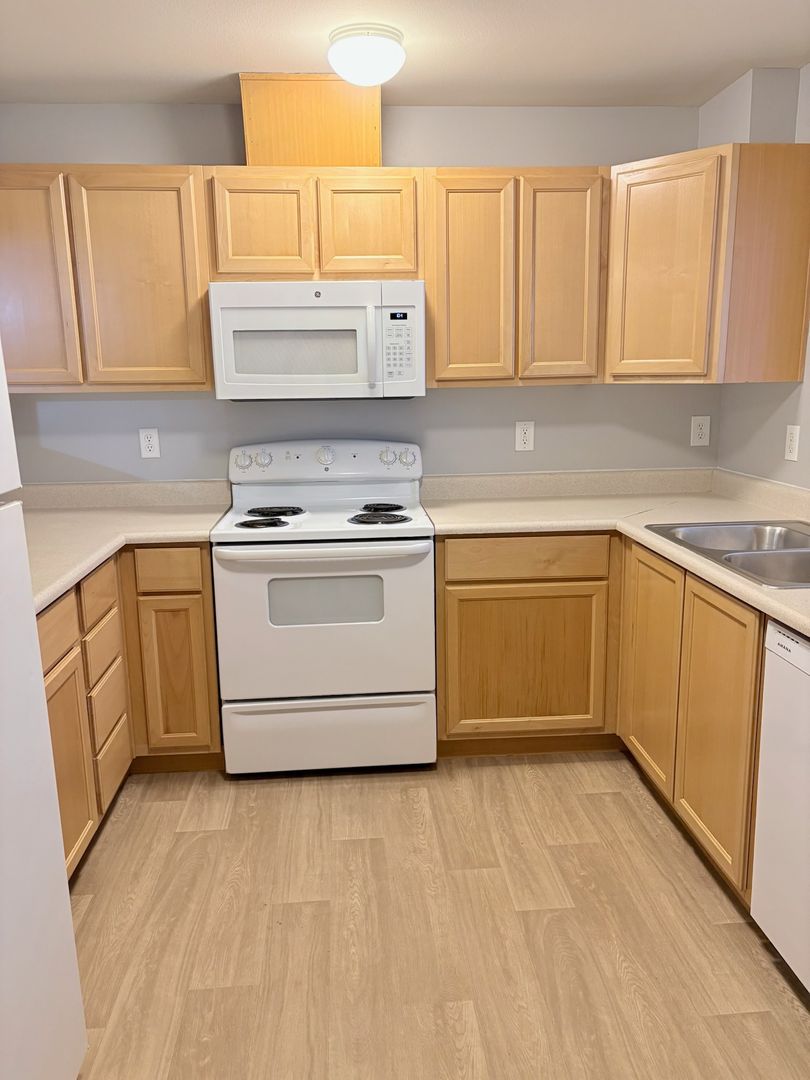 4018 Northwest Avenue - Bellingham - Washington - 2 bed, 2 bath rental property
