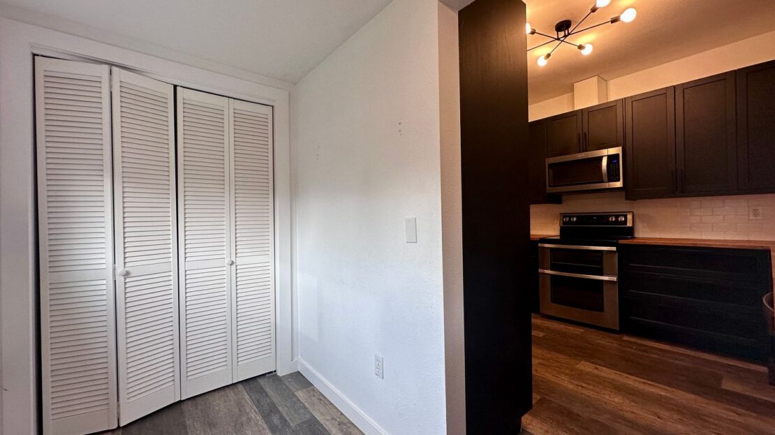 405 E Arlington St.  - Gladstone - Oregon - 4 bed, 2 bath rental property