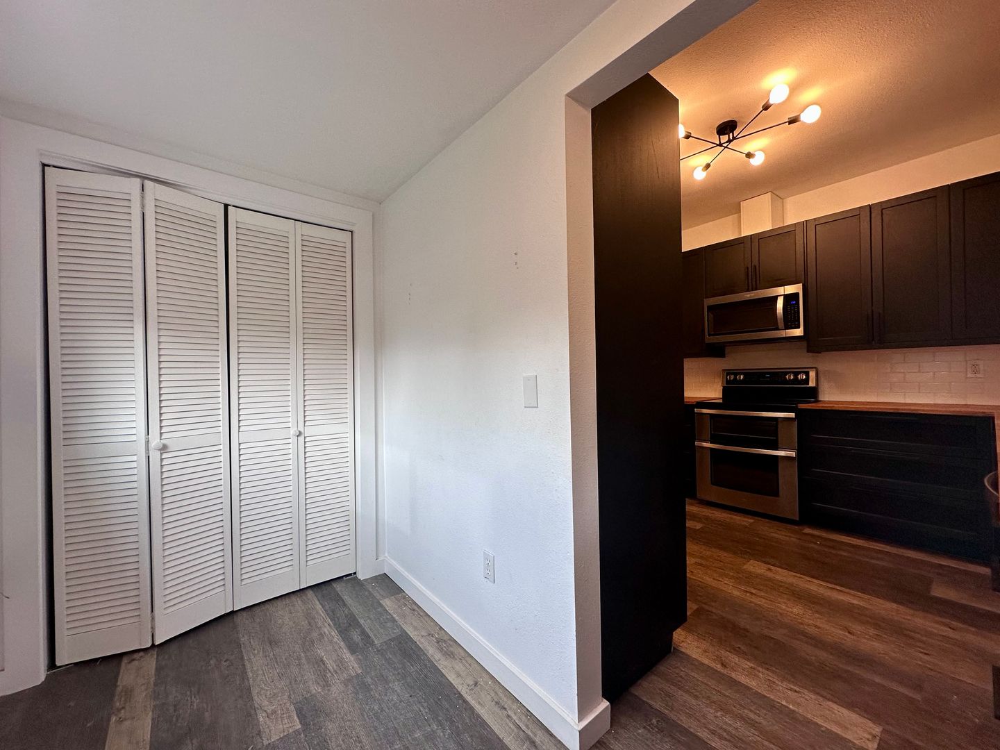 405 E Arlington St.  - Gladstone - Oregon - 4 bed, 2 bath rental property